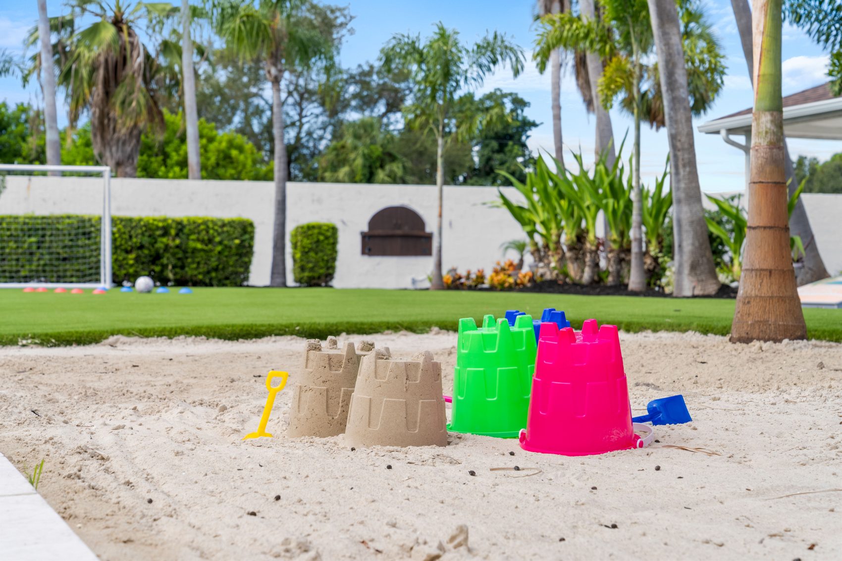 CG Media — Backyard Retreat, Vacation Rental