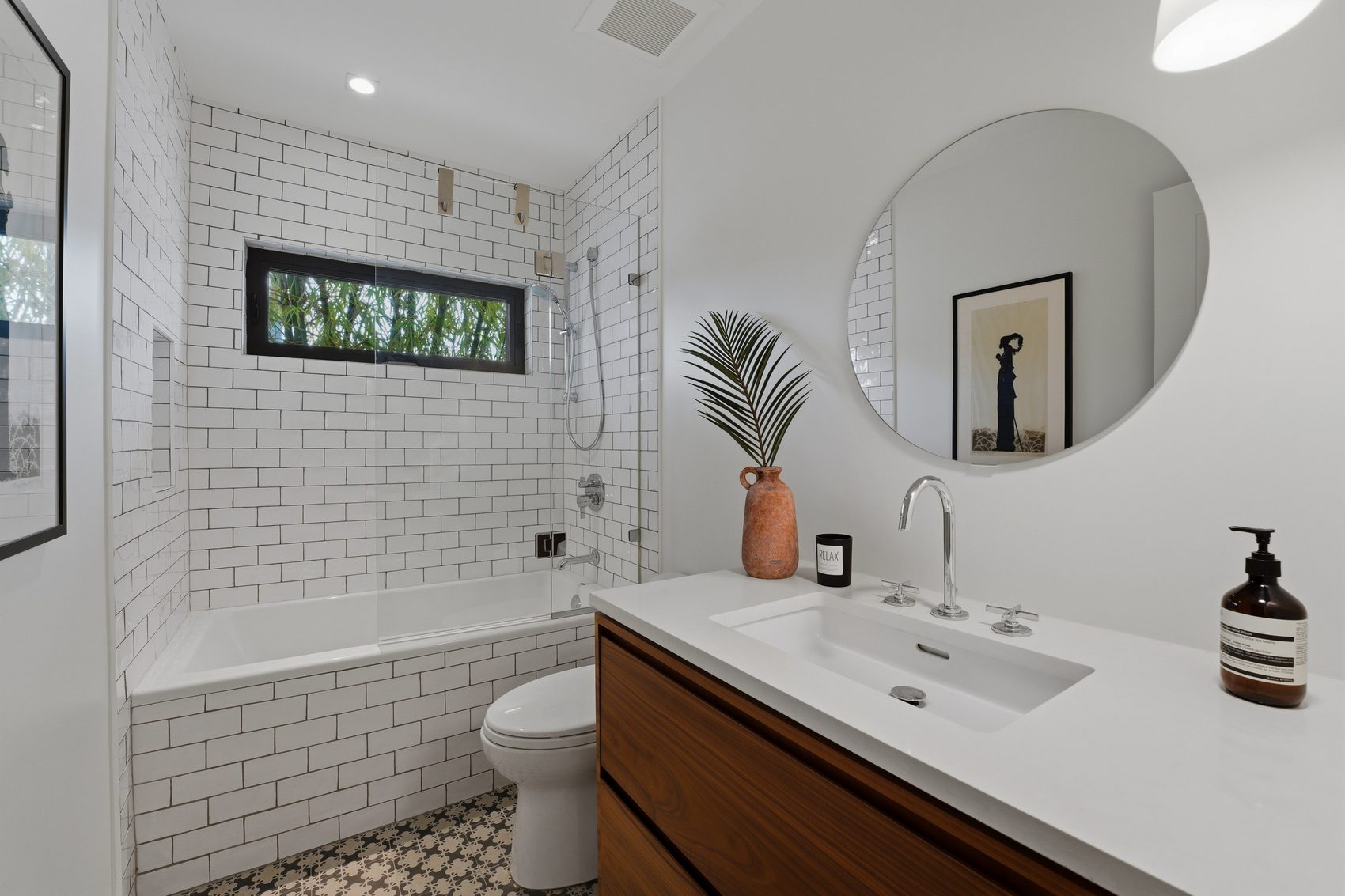 CG Media — The Vanity, For Sale